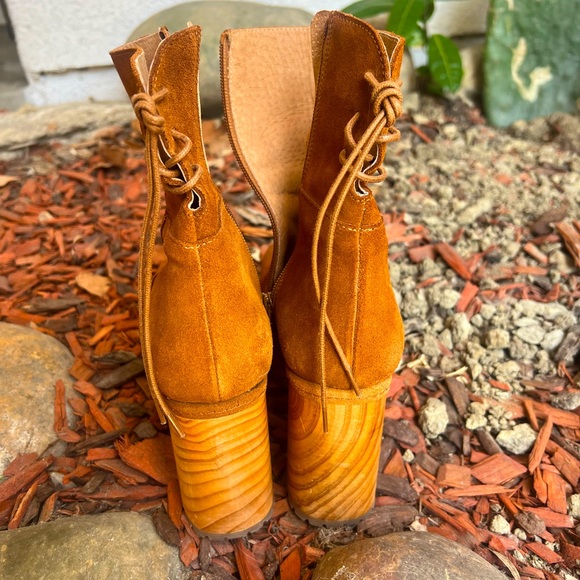 NWOB  Free People Kenna Platform Clog Boots Size 39 retro style / boho/ - Picture 6 of 8